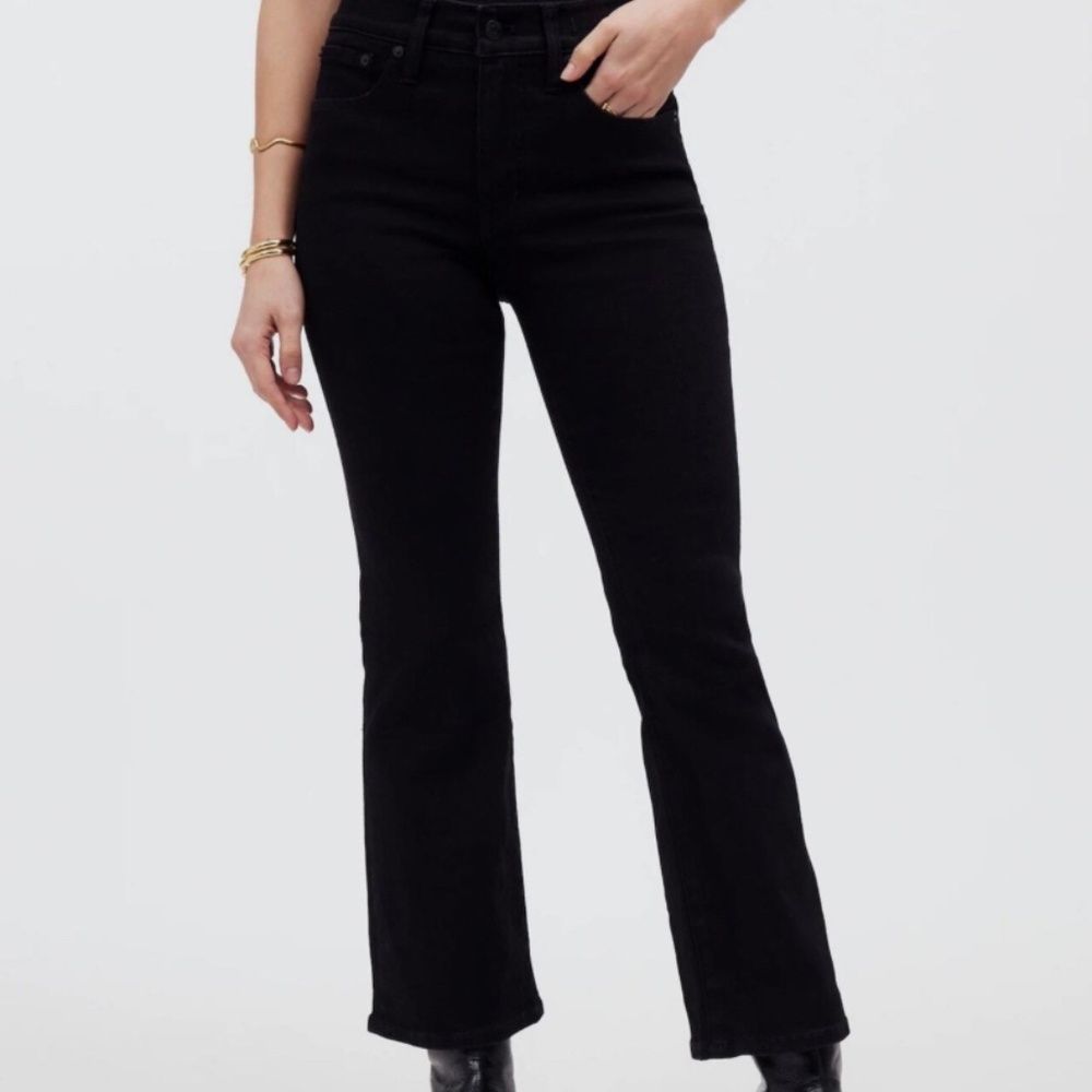 Madewell Mid-Rise Kick Out Jeans in Black | Size 33